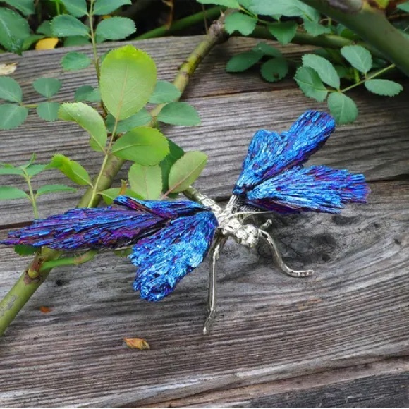 🆕New Aura Blue Tourmaline Dragonfly Figurine- Silver - Picture 2 of 12